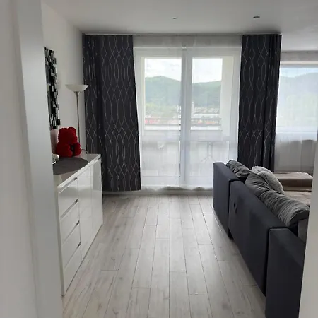 Above アパート バンスカー・ビストリツァ